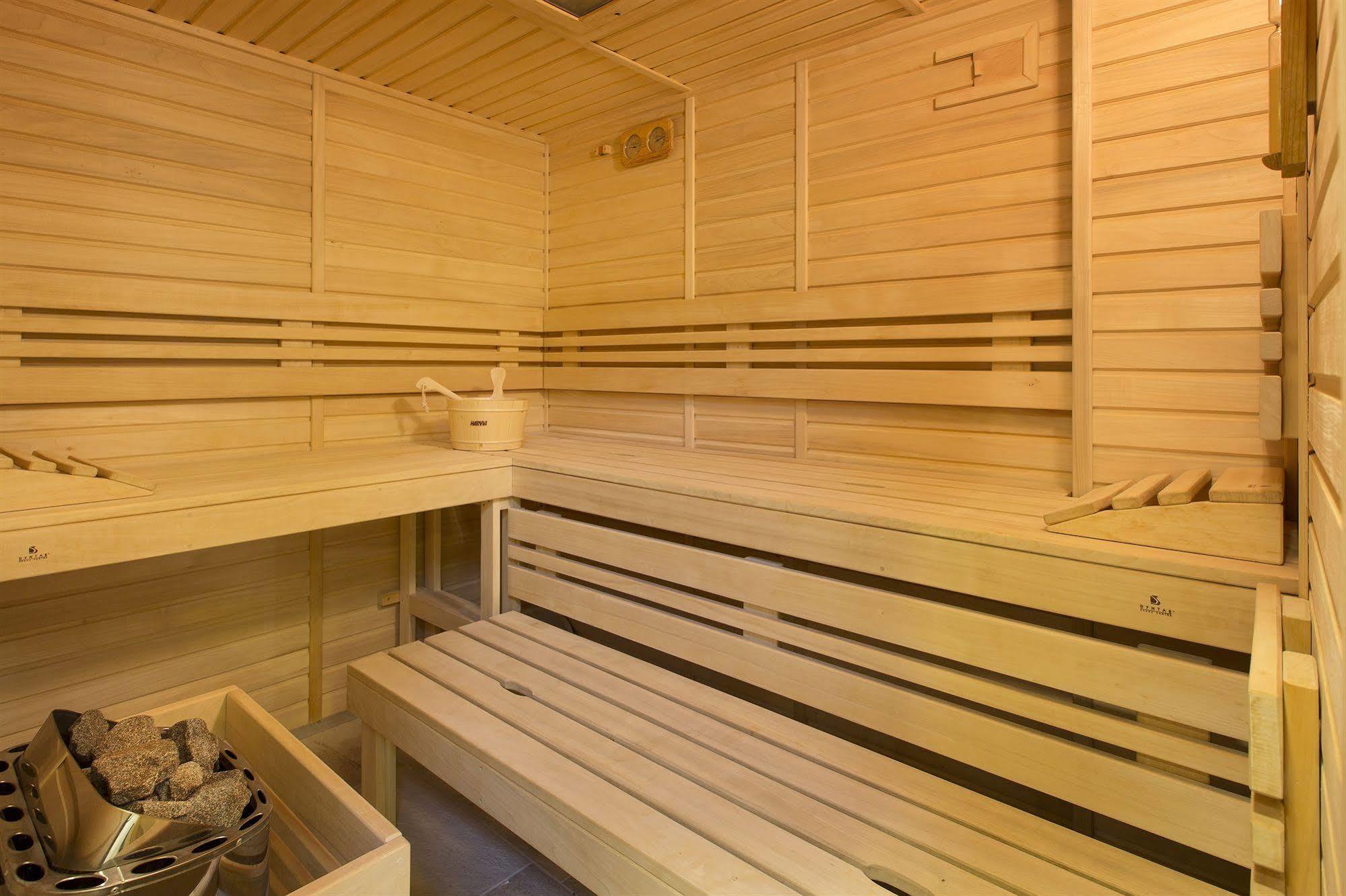 Hotel Dvorana Karlovy Vary Luaran gambar