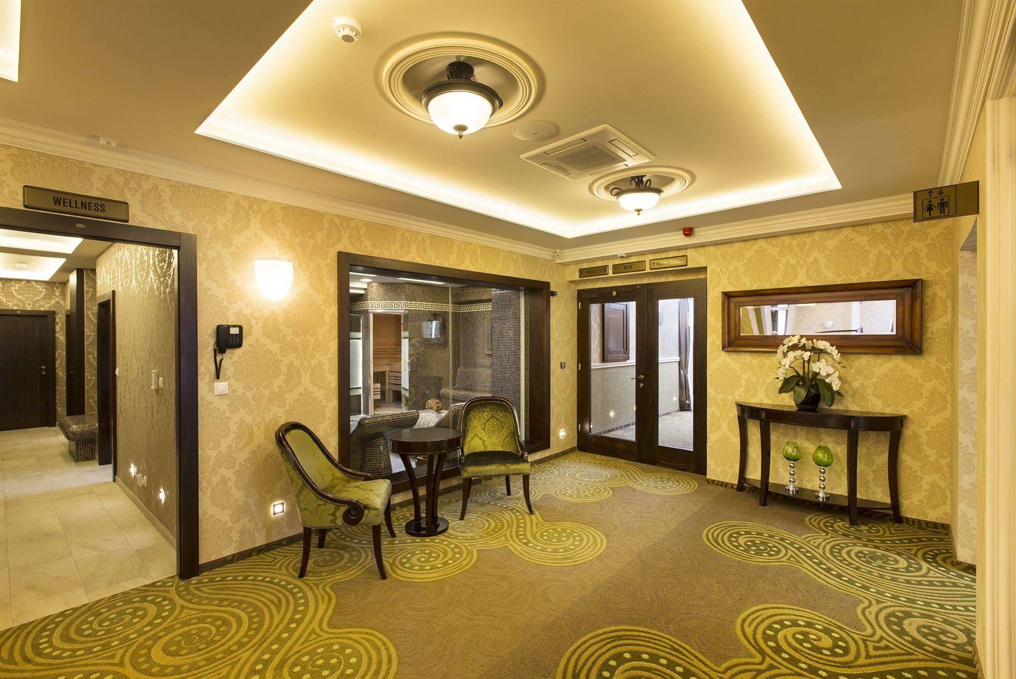 Hotel Dvorana Karlovy Vary Luaran gambar