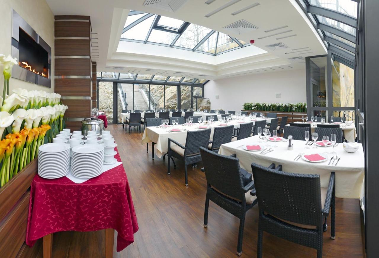 Hotel Dvorana Karlovy Vary Luaran gambar