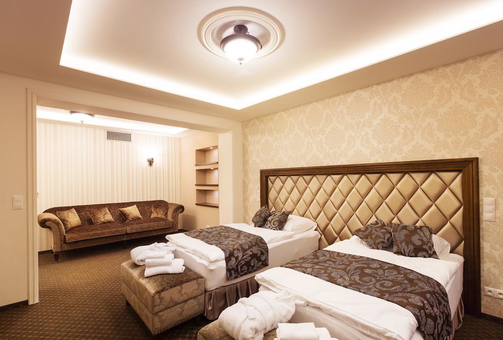 Hotel Dvorana Karlovy Vary Bilik gambar