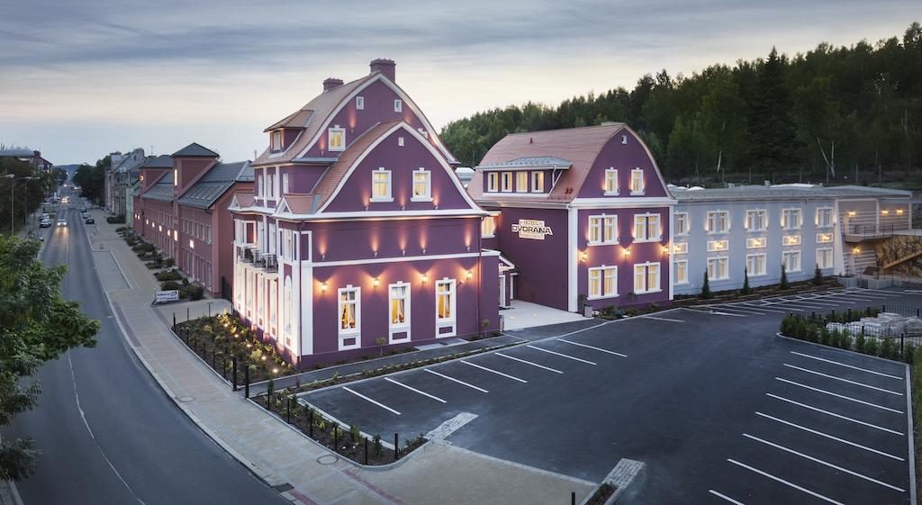 Hotel Dvorana Karlovy Vary Luaran gambar